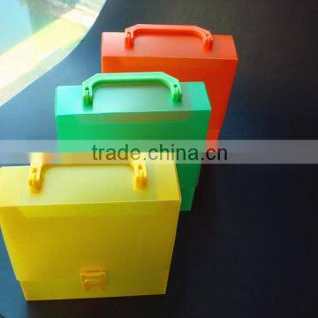 A4 PP Expanding file folder with handle