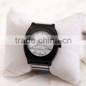 Fashion Black and White Stripes Sport Watch