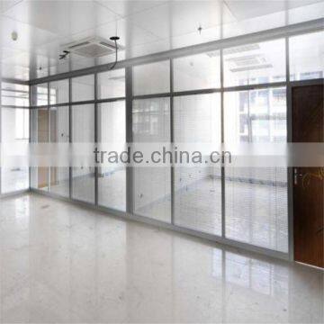 clear glass partition wall room divider