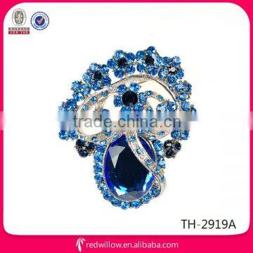 Antique style resin rhinestone brooch Large Diamond Shape Silver Rhinestone Brooch for wedding invitation