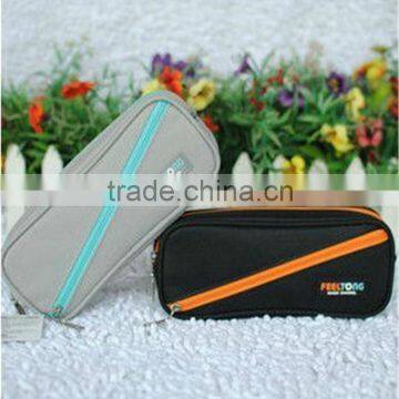 Custom Durable Zipper Cosmetic Bag photo-2
