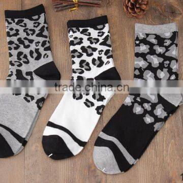 Custom Design Fashion Thick China Supplier Lace Fabric photo-4