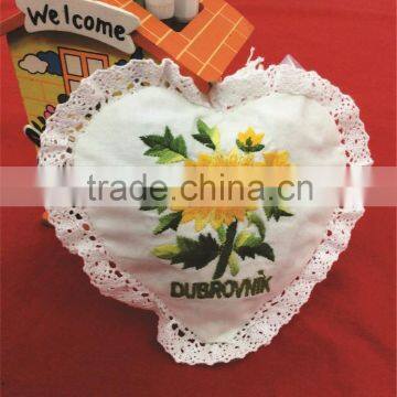 Size 10x10 cm sunflower hand embroidery fragrant bag with high quality