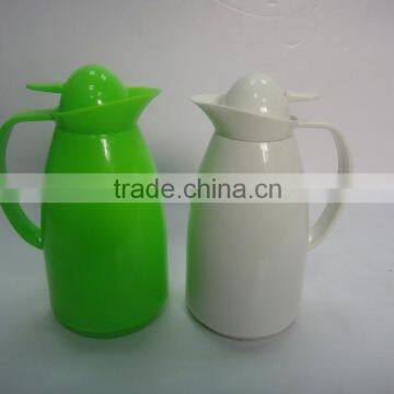 1 LTR Green & White Vaccum Flask PP Plastic Surface