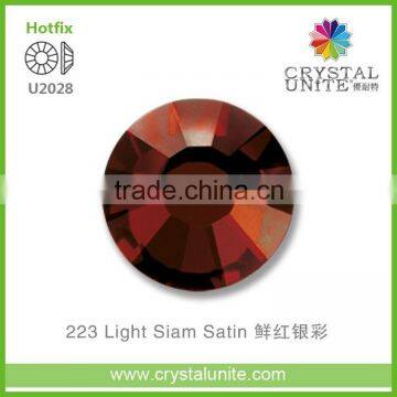 U2028 Light Siam Satin Optimal Hot Fix Rhinestone