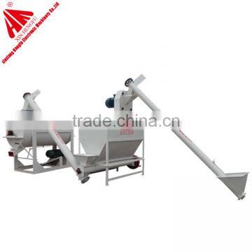 Professional factory chicken feed crusher and mixer/Poultry feed crushing and mixing machine