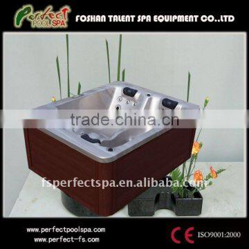 Acrylic outdoor hottub