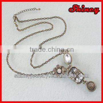 Crystal Paved Jewelry Cheap Alloy Chain Pendant Necklace