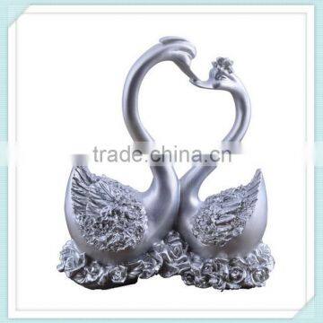 Fashion European style resin swan decoration wedding gifts for couple