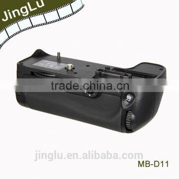 Battery Grip for Nikon D7000 as MB-D11 + 2 battery holders + ML-L3