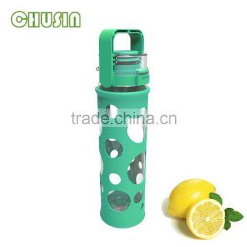 2016 New Glass Water Bottle With Silicone Rubber With Plastic Lid With Handle photo-2