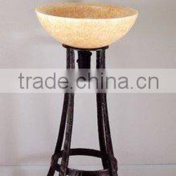 Round Vessel (with Beveled Rim)