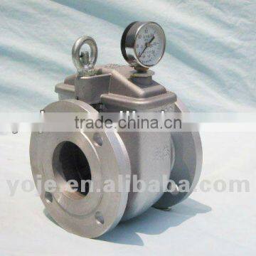 Oil tanker filter with regulator