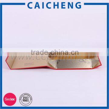 Gift Box With Magnetic Fastening