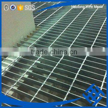 Roof Sheeting Installation Hot Dip Galvanized Steel Grating photo-6