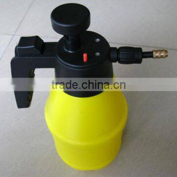 Plastic Garden Pressure Sprayer Bottle photo-2