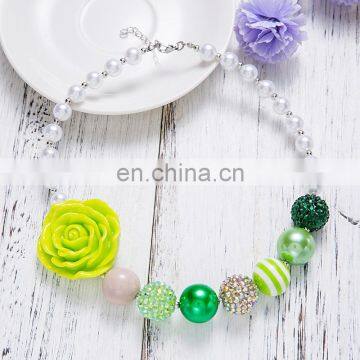 Girl Green Handmade Necklace With Resin Flower Children Chunky Bubblegum Beads Necklace photo-2