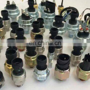 Truck Electronic Oil Pressure Sensor Switch L4700-38231G0 photo-3