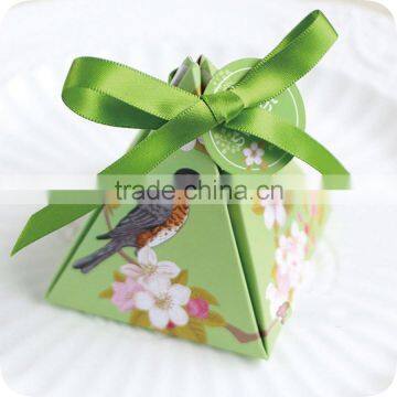 Chinese Style Creative Triangle Shape Full Color Wedding Gift Paper Candy Box photo-4
