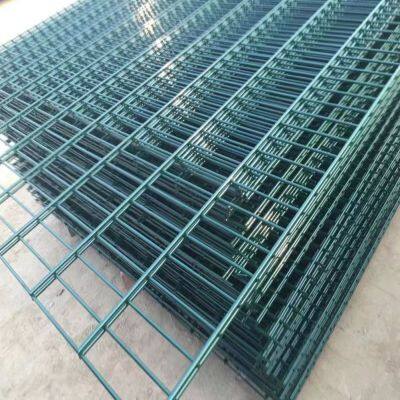Clôture en treillis métallique double fil revêtu de PVC de 0,63 à 3,0 m de hauteur pour usage industriel