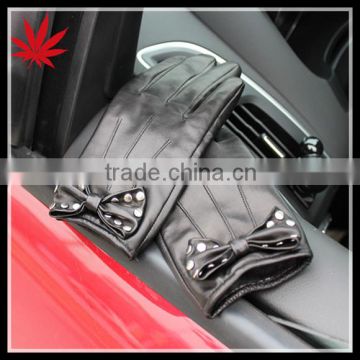 Ladies leather gloves black car driving with stud bow in China factory