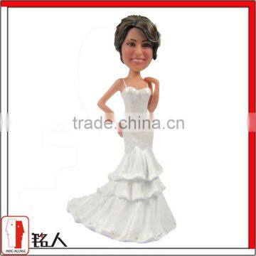 bride customized bobble head for the wedding and party