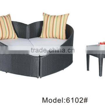 Swimming pool chair sunbed daybed rattan wicker with ottoman Hart shape