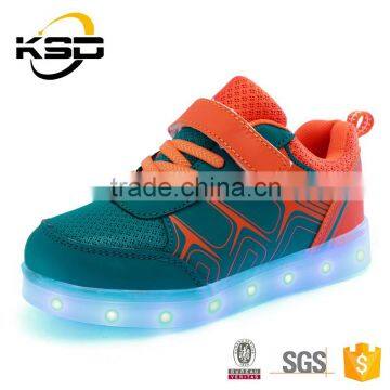 2016 Hot Selling Wholesale Shoe Soles Rubber Kid Shoe LED Light Shoes