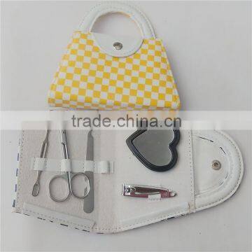 Summer Style Flecky Pattern Small Manicure Set With Mirror in PVC Pouch