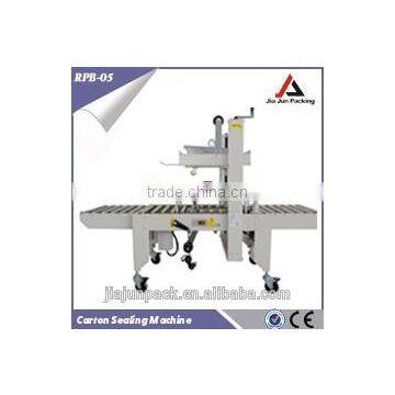 Narrow carton sealing machine