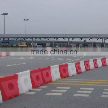 Roto Mold Plastic Racing Barriers photo-4