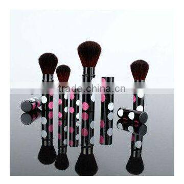 retractable blush brush, retractable brush with wave point handle