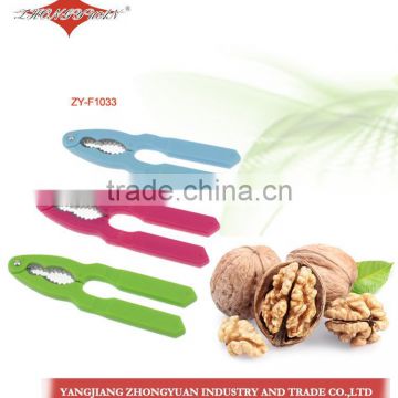 New design plastic handle iron nut cracker