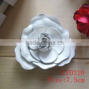 7.5 cm Wholesale white leather brooch flower for women