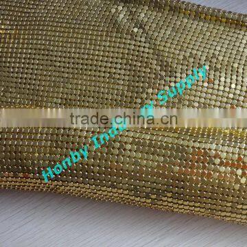 Unqiue 3mm Golden Color Metallic Sequin Fabric For Garment