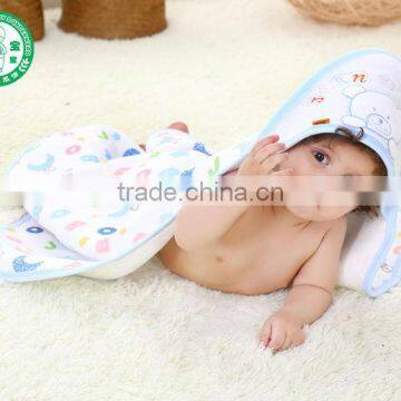 Hot Sale Cartoon Baby Hooded Blanket Baby Towel