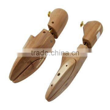 Environmental Type Wooden Material American Red Cedar Wood Shoe Tree for Wholesale photo-3