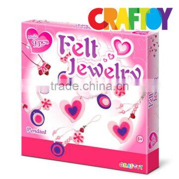 OEM children crafts create your own Heart style felt jewelry kit