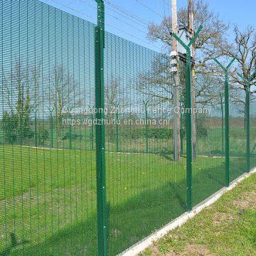 Powder coated anti-climb anti cut welded wire mesh fence panels for highway