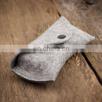 Multifunctional Felt Men's Glasses Case for Wholesale photo-2