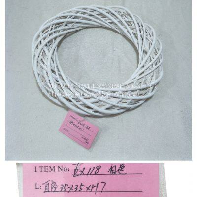 Hot Popular Heart Shaped Wall Decoration White Color Full Willow Round Shape Flower Wreath photo-4