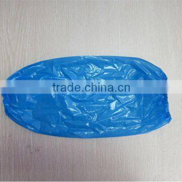 China Hubei Xiantao Supplier Machine Made Single Use Disposable Plastic PE Sleeve Cover Oversleeves 16" 18" photo-2