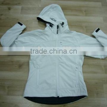 Lady's Outdoor Functional Softshell Jacket with Hood