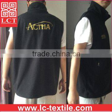 Wholesale Top Quality Gold Stitching Embroidery With Your Logo Anti-pilling Full Zipper Polar Fleece Vest for Men(LCTU0048) photo-3