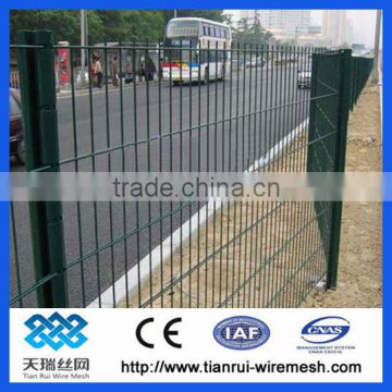 An Ping Wire Mesh Fence ( Wire Mesh Fence Panel + Square/rectangle or round Post + Anti-theft Clips)