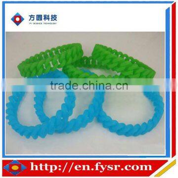 2013 promotional silicone rubber twist bracelet