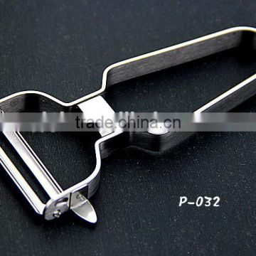 P032 vegetable chopper good helper stainless steel swiss potato peeler with eye digger