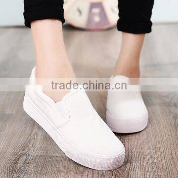 Zm35607a Wholesale Casual Canvas Shoes Beautiful Girls Slip on Shoes photo-2