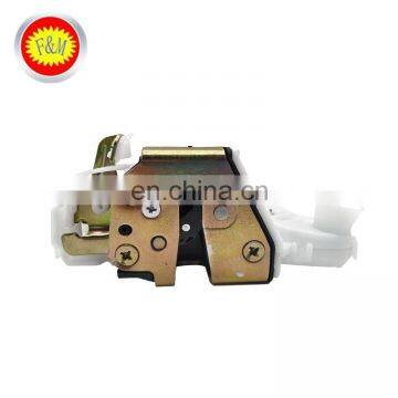 China Price Wholesale Auto Parts Car Door Lock Actuator Parts OEM 69320-0K080 L photo-3