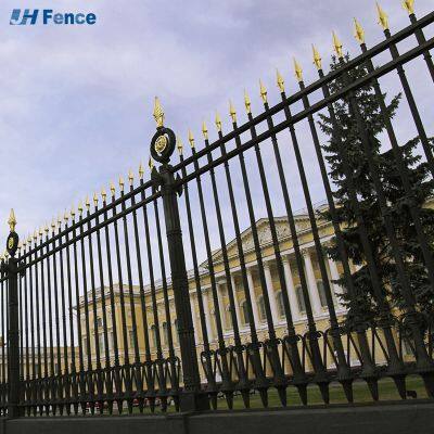 Puertas de metal de acero moderno, amigables con el medio ambiente para la seguridad del hogar y cercas de granja con diseño resistente a roedores